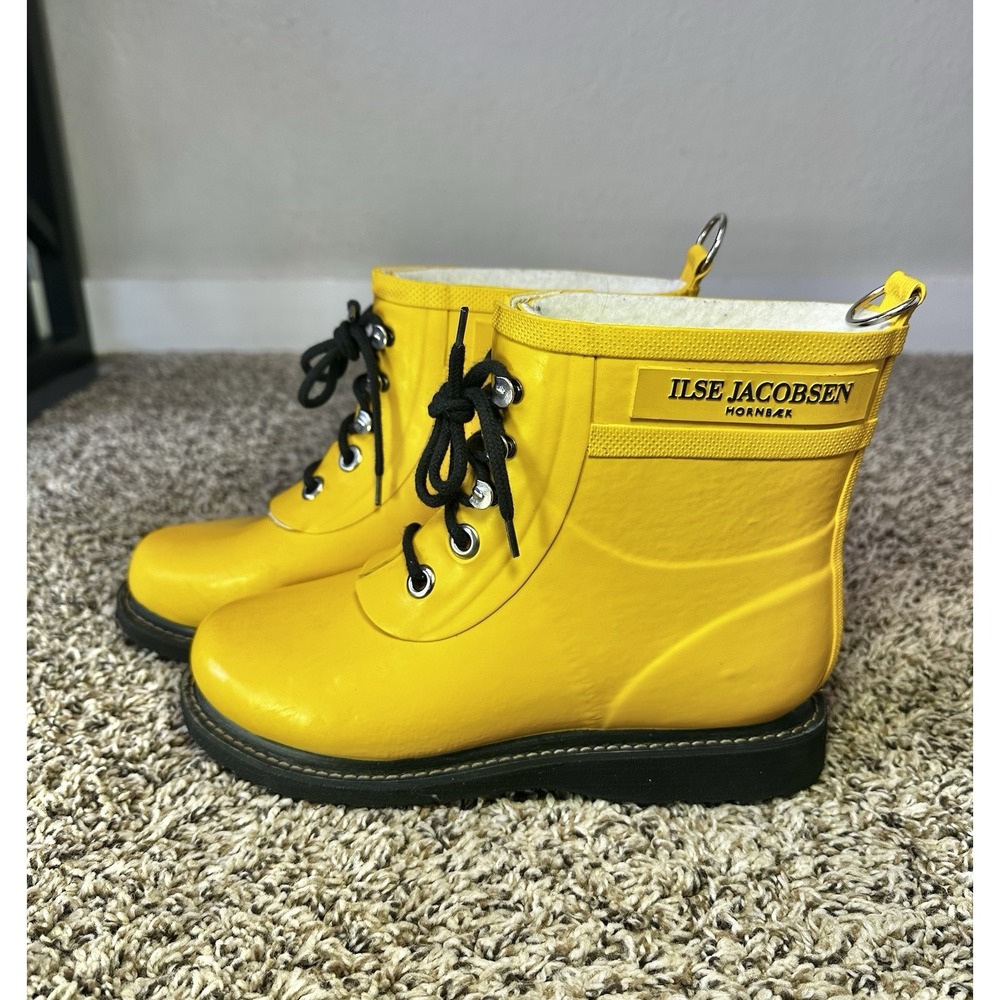 Ilse Jacobsen Hornbaek Short Rubber Rain Boots Yellow Womens Size 37 (US 6.5-7)